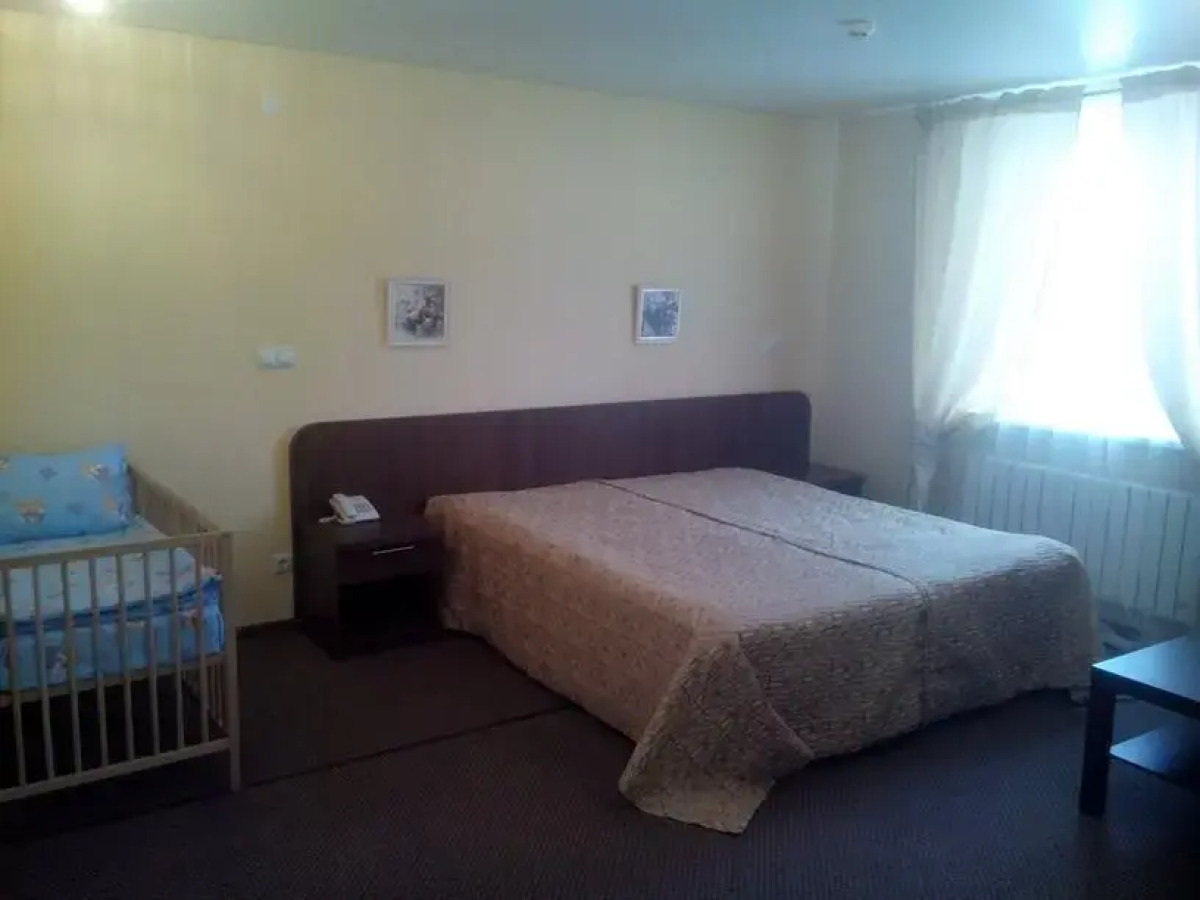 Отель Два крыла