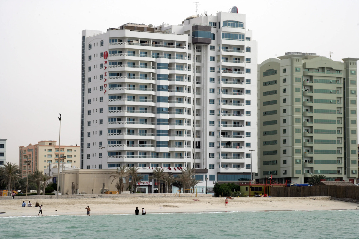 Отель Ramada By Wyndham Beach Ajman
