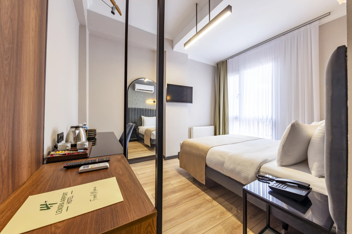 Lenora Airport Hotel