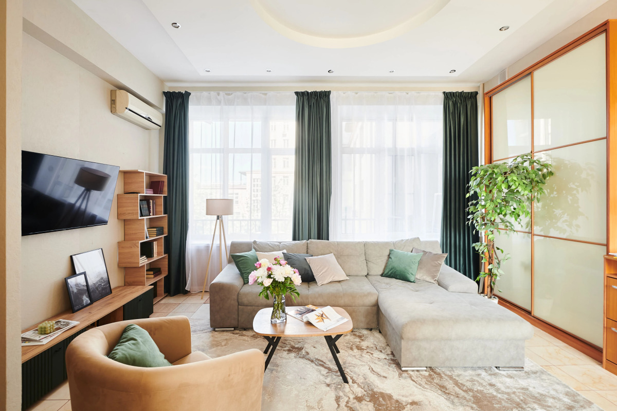 Квартира GM Apartments Стильная Трехкомнатная в Доме на Набережной