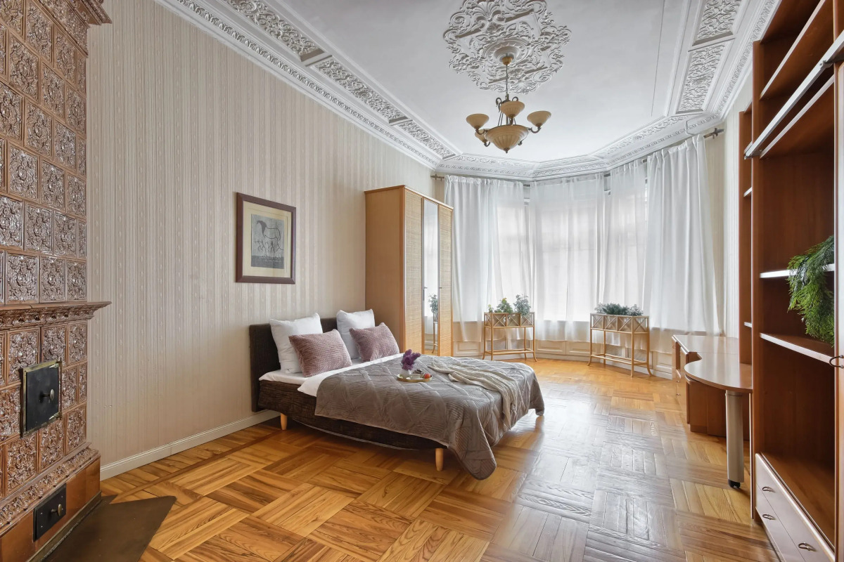 Апартаменты 1 MyhomeYourhome на Зверинской 42