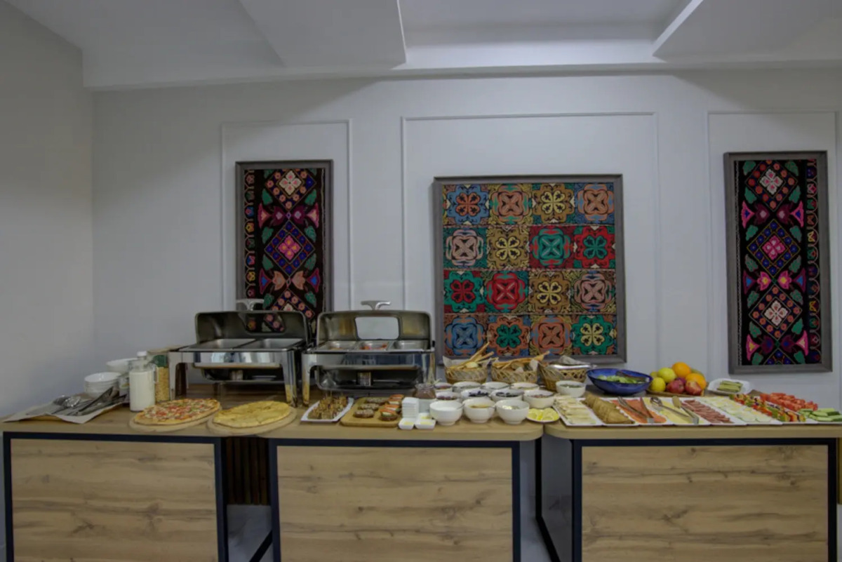 Отель Aisha Hotel