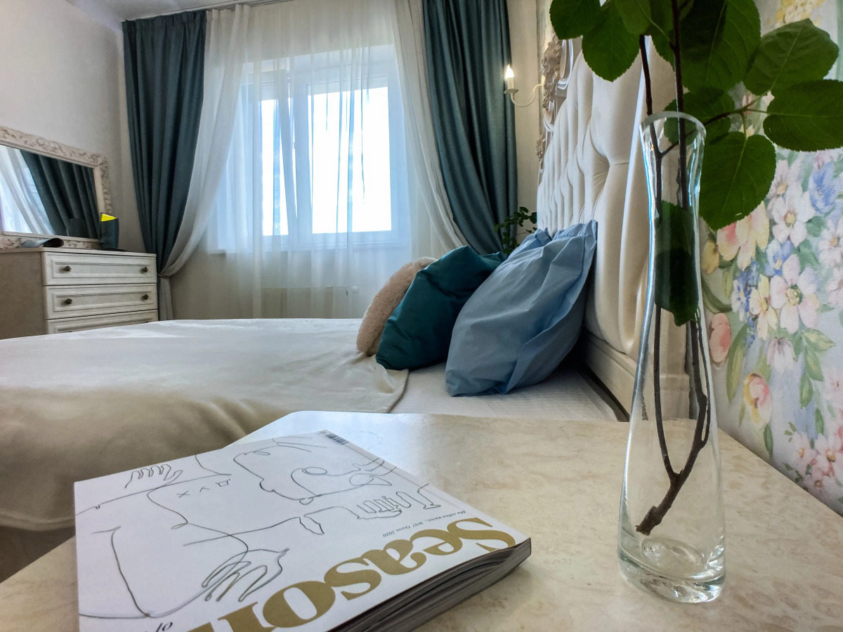 Apart59 | Классические двухкомнатные апартаменты SHARMAN с камином