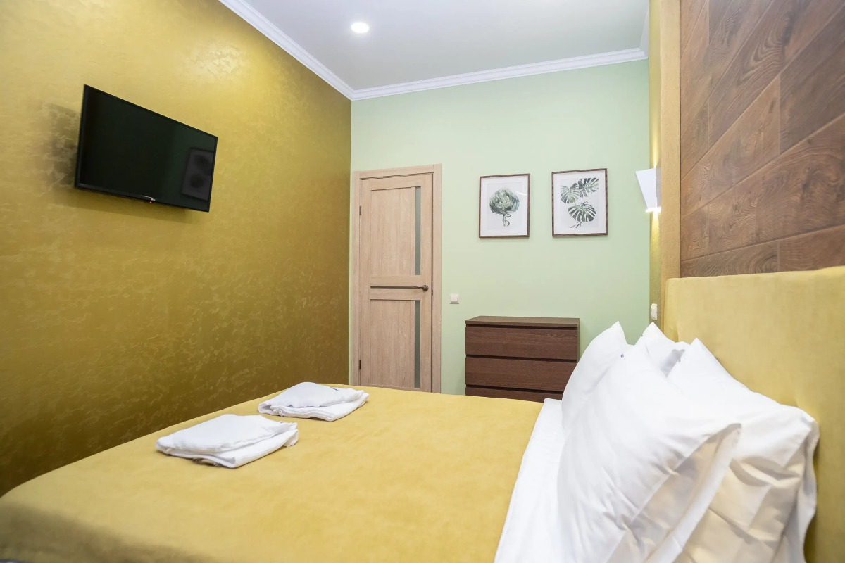 Апартаменты Red Apartments Арт Лайт Сити Апартамент Рихтер