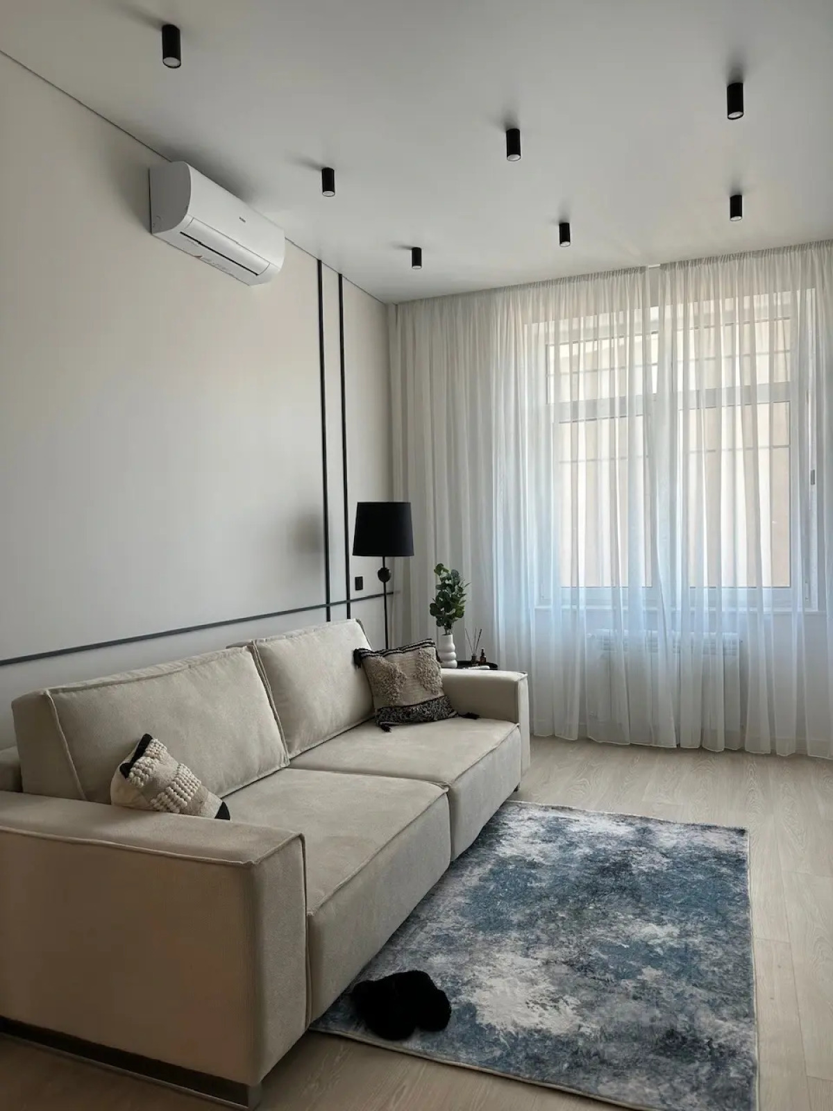 Квартира Стильная на Первой Линии Моря