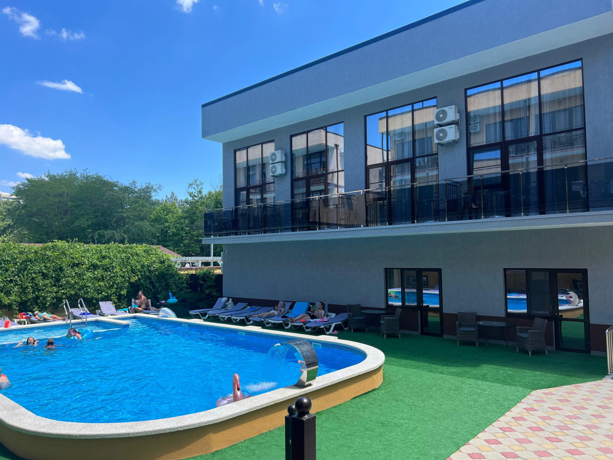 Отель Grand Eliza Гранд Элиза