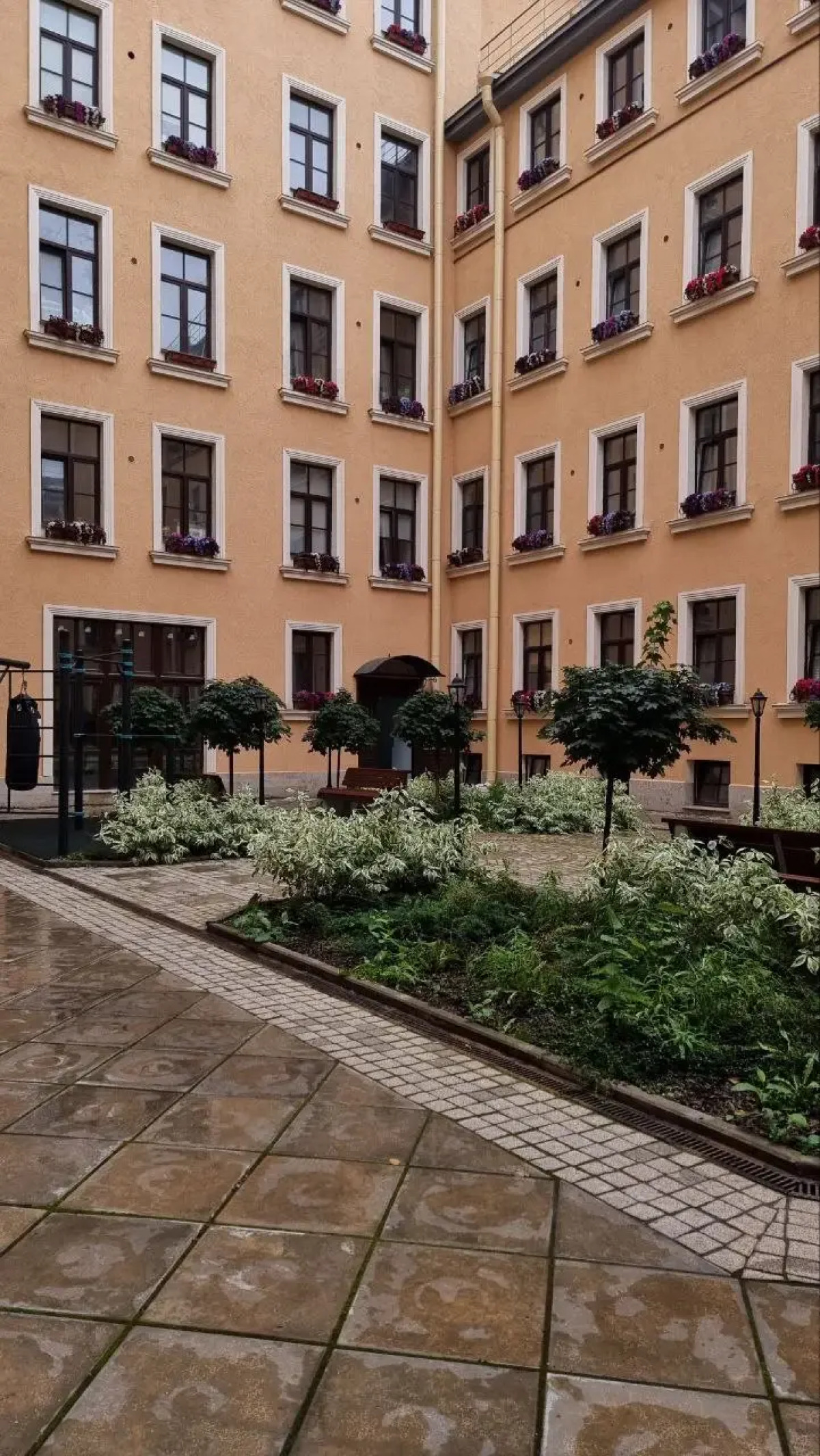 Апартаменты Боровая 34/24 №1