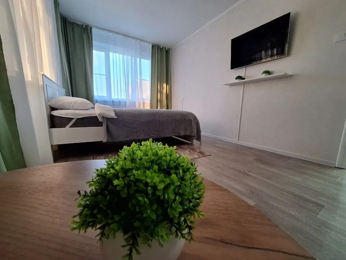 Квартира новая до 4+2 человек "Версаль апартмент"