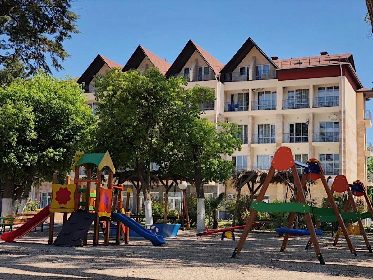 Отель Ривьера