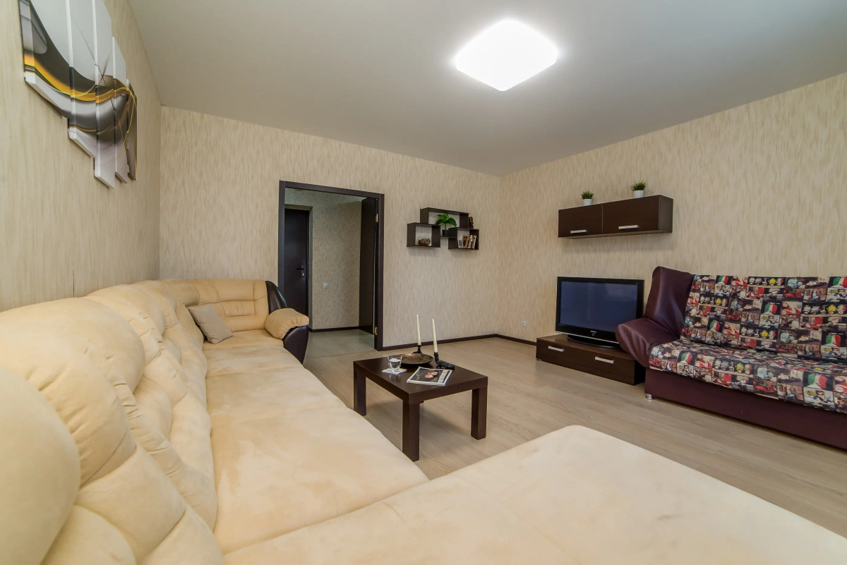 Апартаменты на Чкалова 242