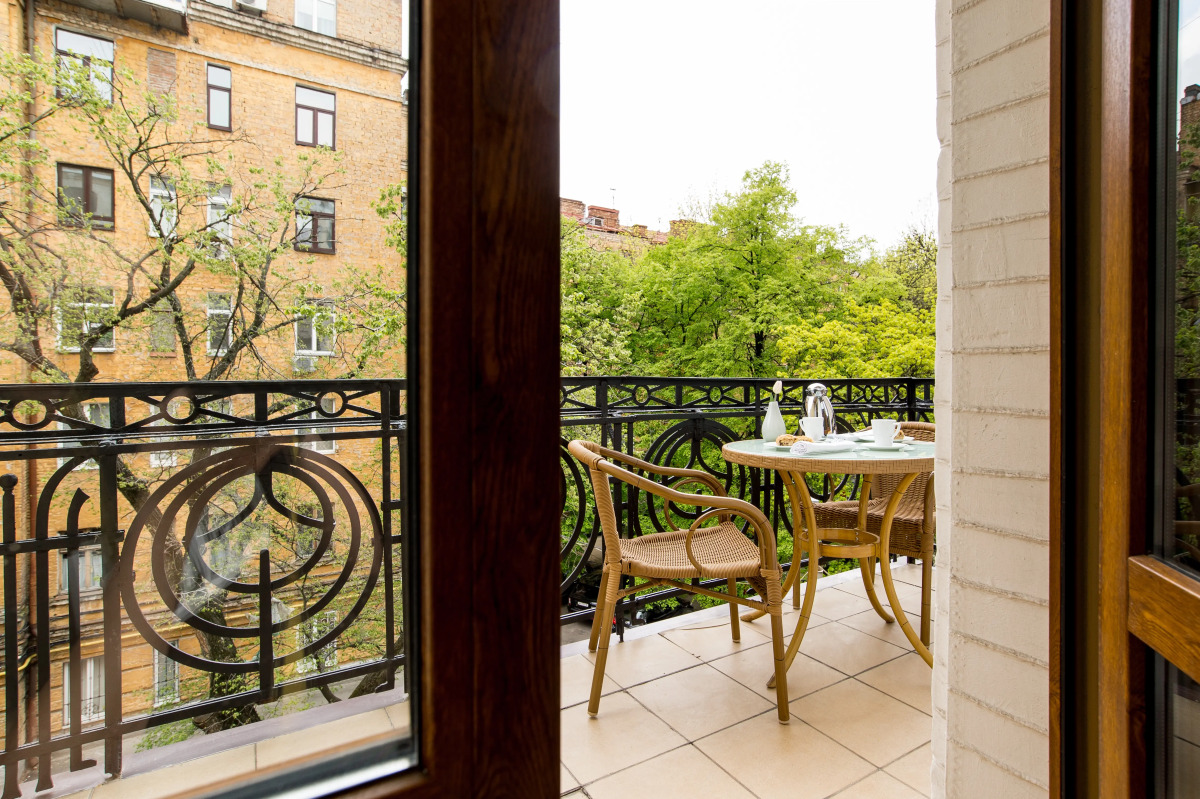 Апартаменты Senator City Center