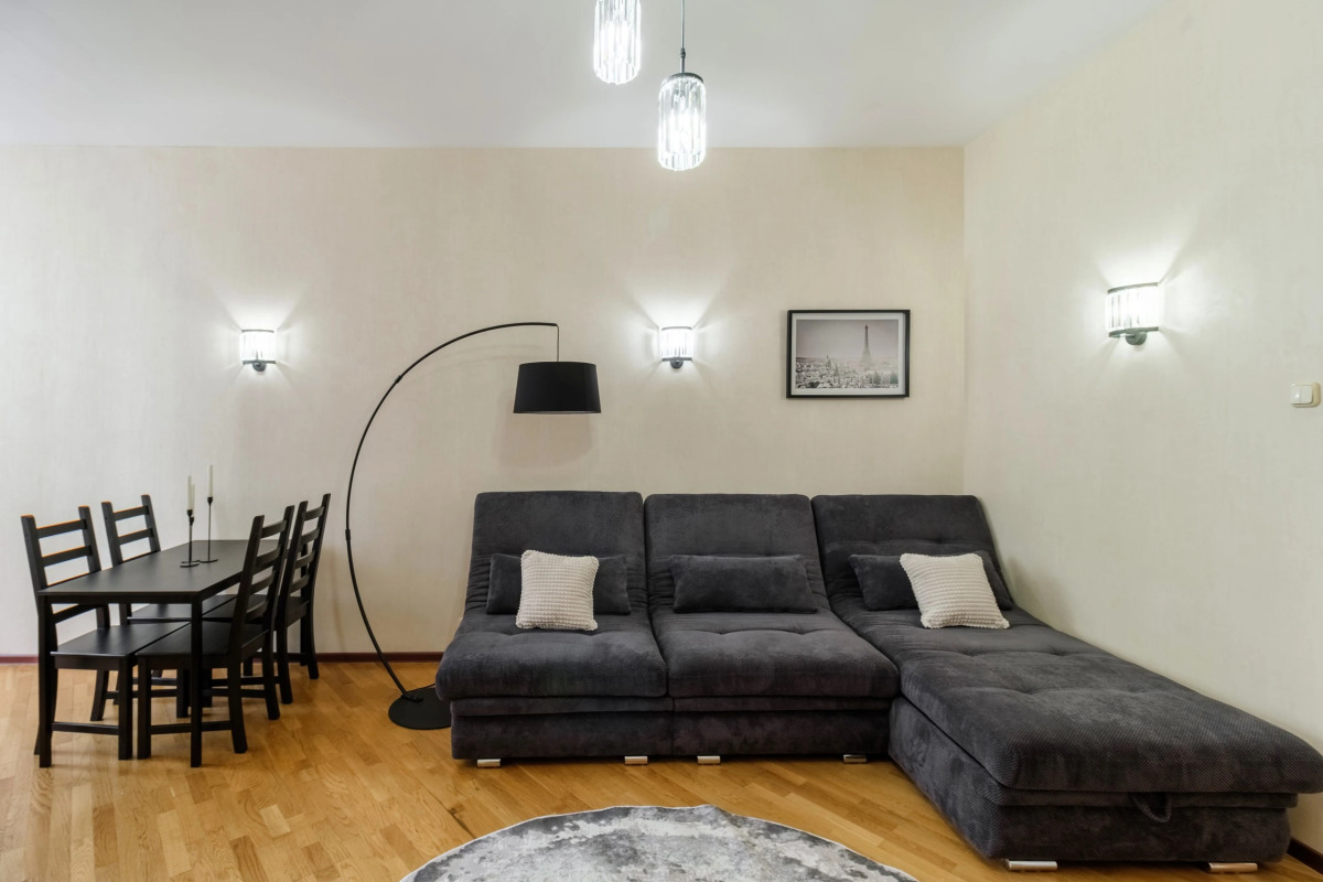 Апартаменты Видовые у Казанского собора 2 спальни 2 сан.узла 12 гостей