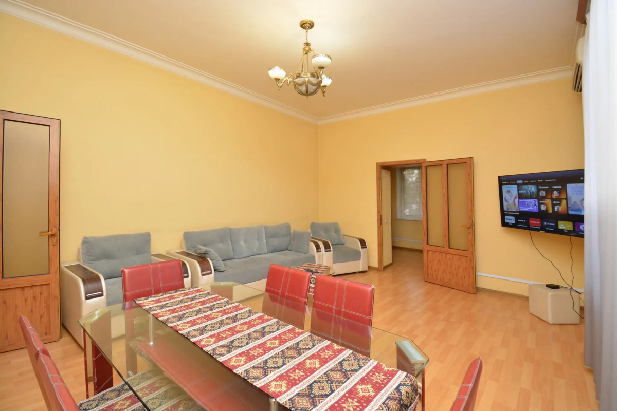 Квартира Metro apartments