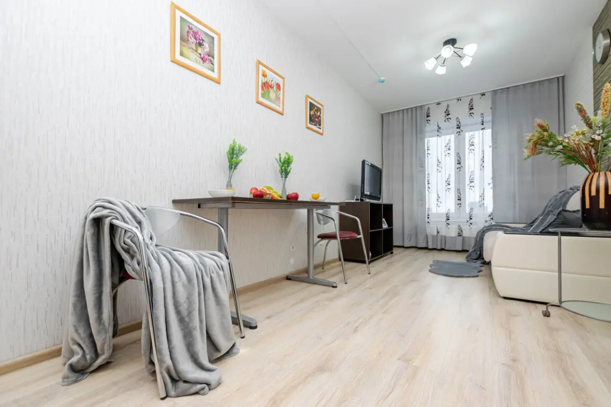 Апартаменты Cosmos Apart на Революции 48 В (1)