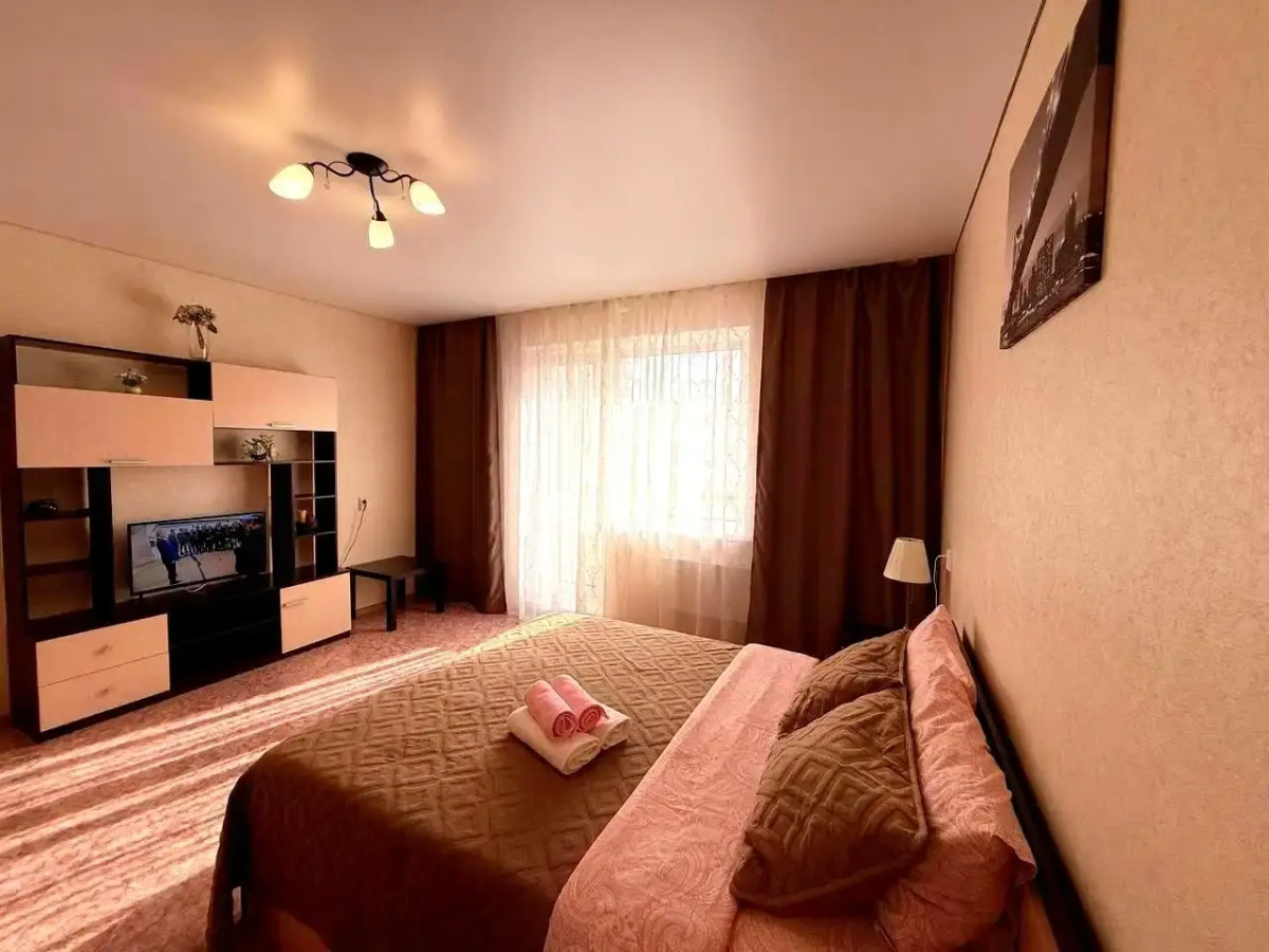 Квартира GoldApart на проспекте Победы 342а