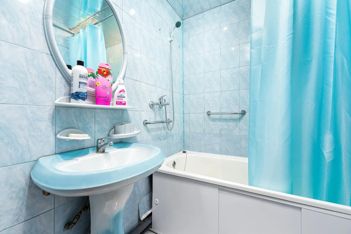 Апартаменты Семейная Квартира на 6 человек м.Домодедовская