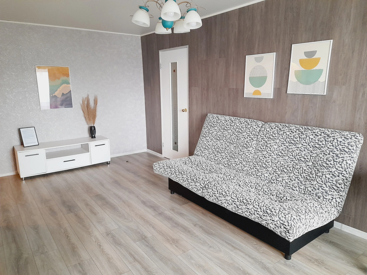 Квартира Уютная Двухкомнатная Квартира в Центре Новоалтайска