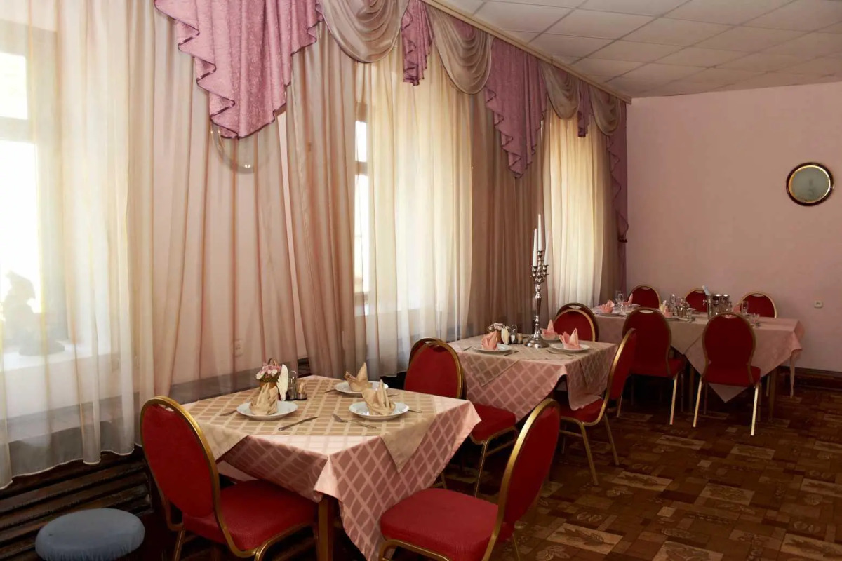 Отель Наташа