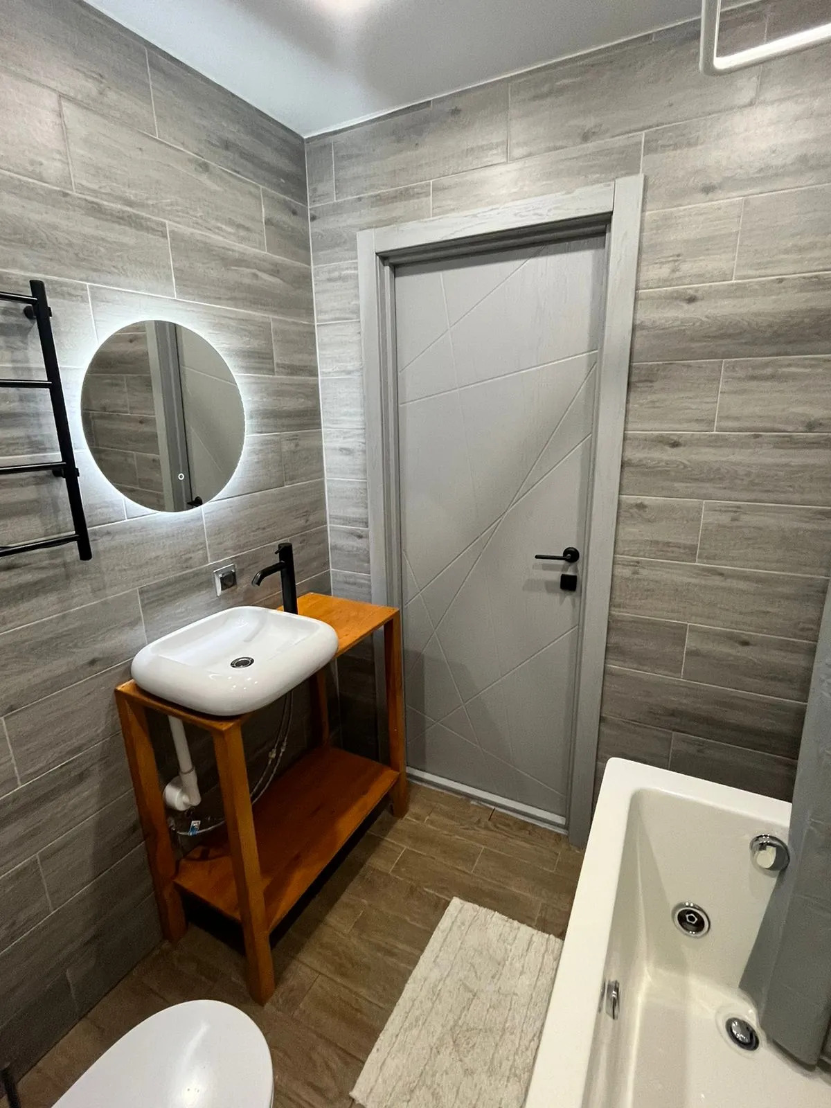 Квартира Люкс на Иртышской Набережной 13