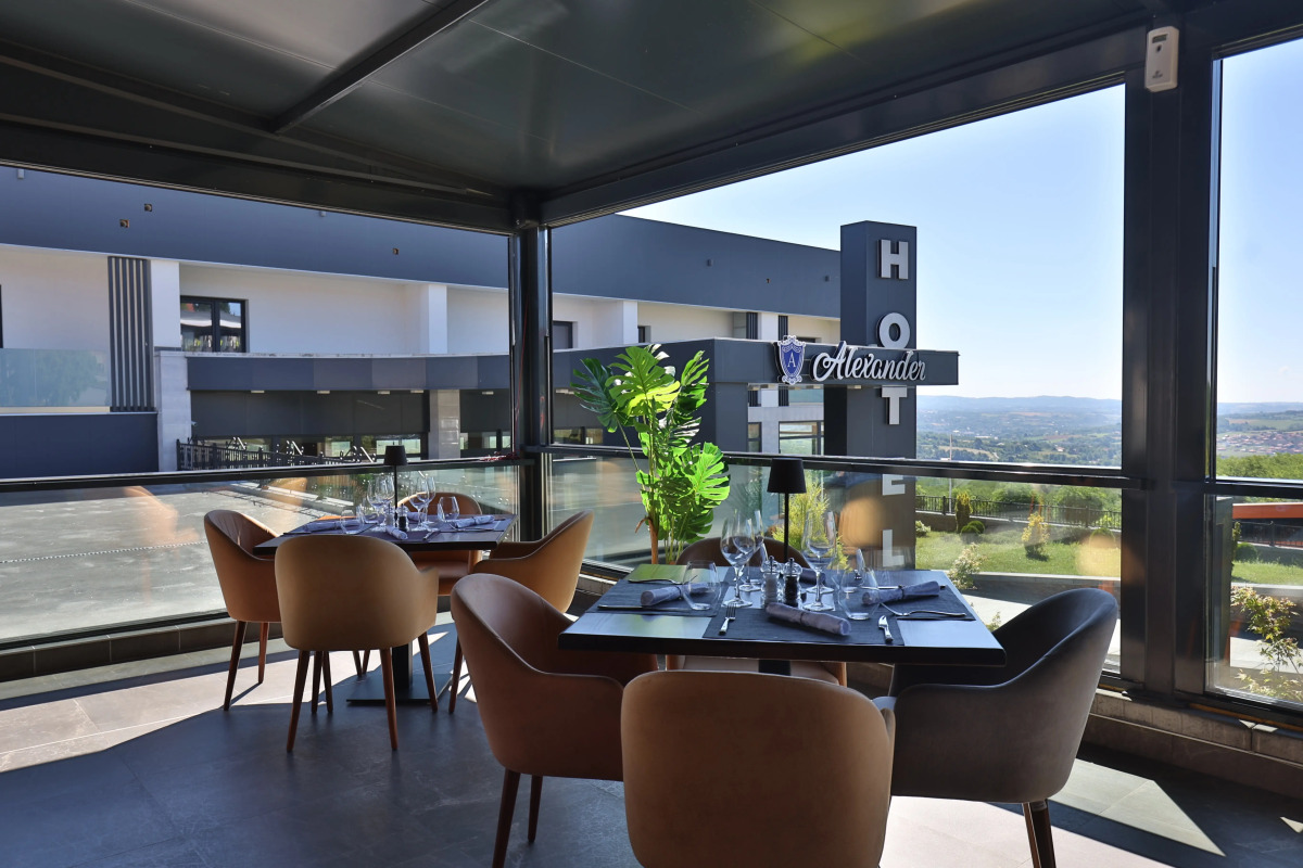 Отель Alexander Resort