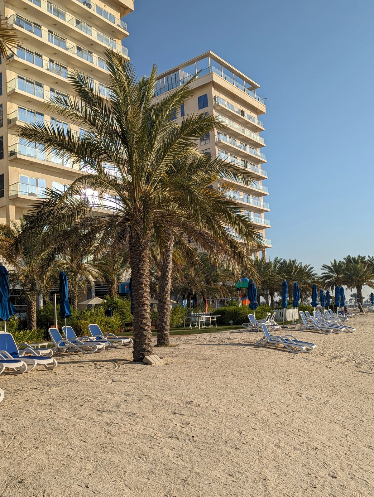 Апартаменты Luxurious Beachfront Marjan Island for Comfortable Stay