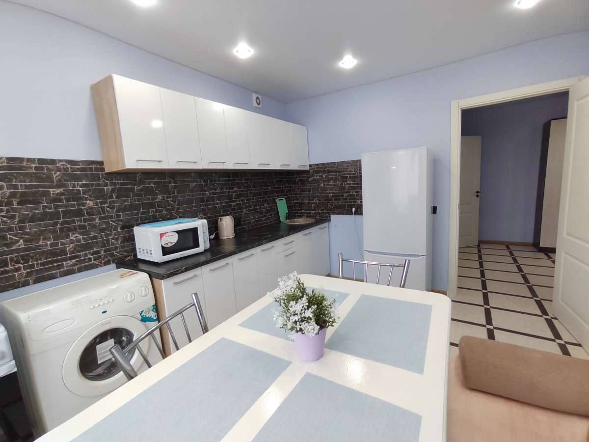 Апартаменты квартира на Мордовской 25