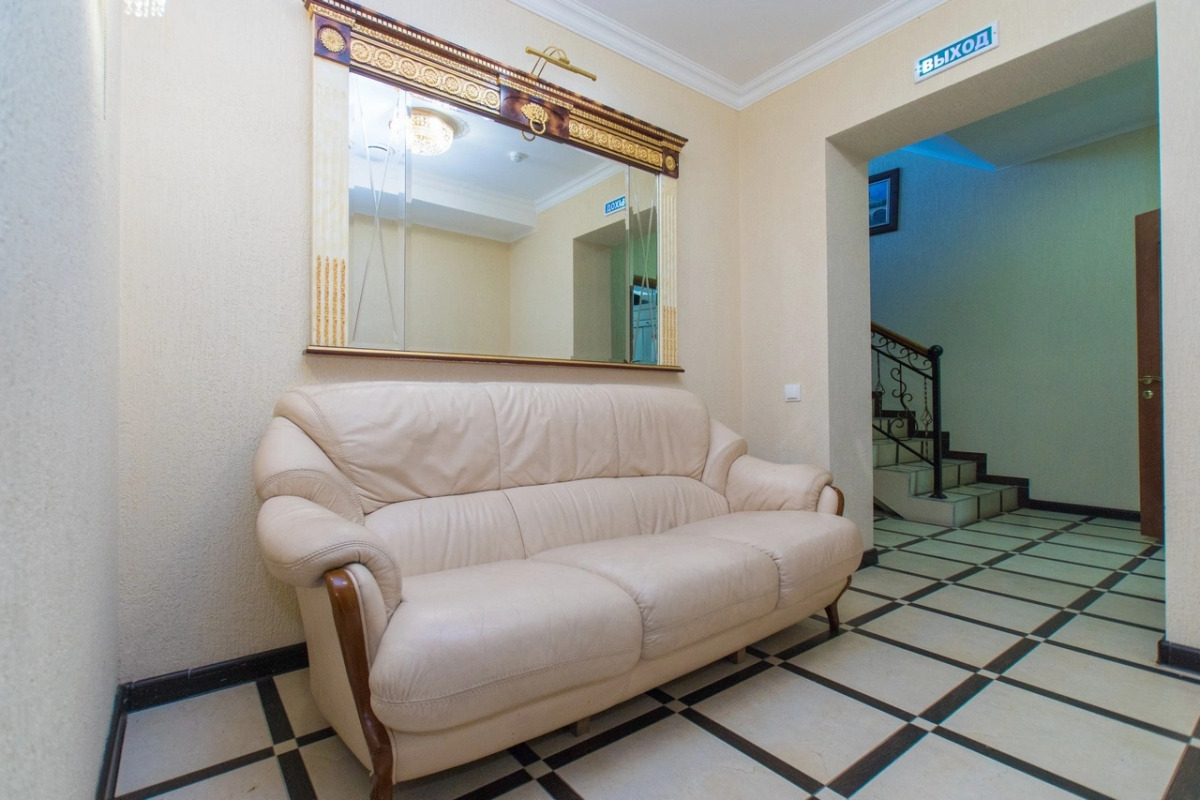 Отель Виноград