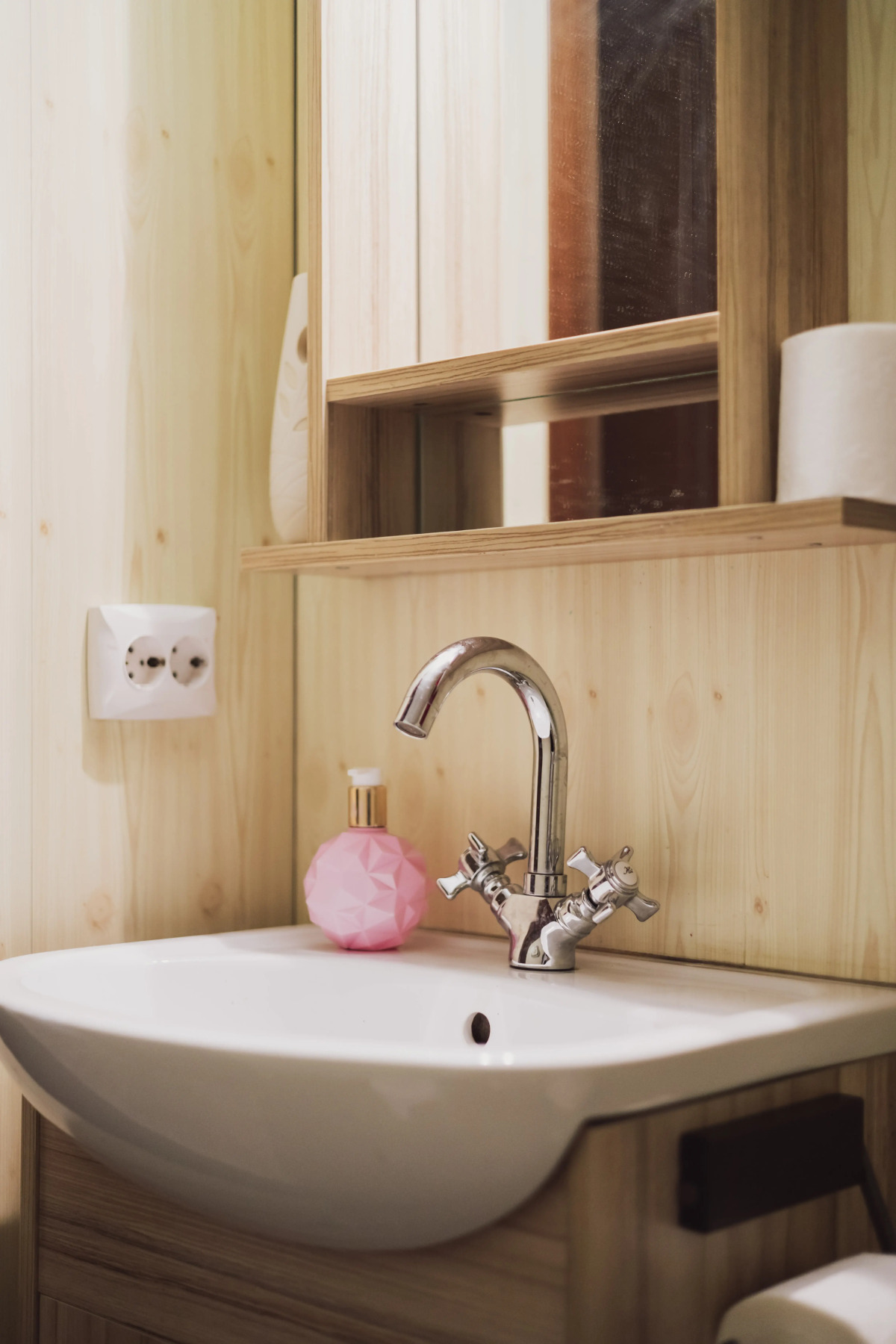 Квартира Двухуровневая Мансарда с Видом на Замок