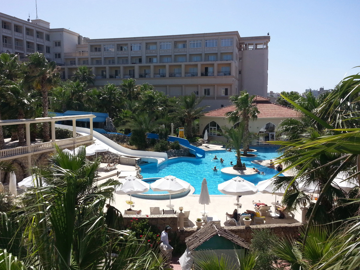 Отель Oscar Resort