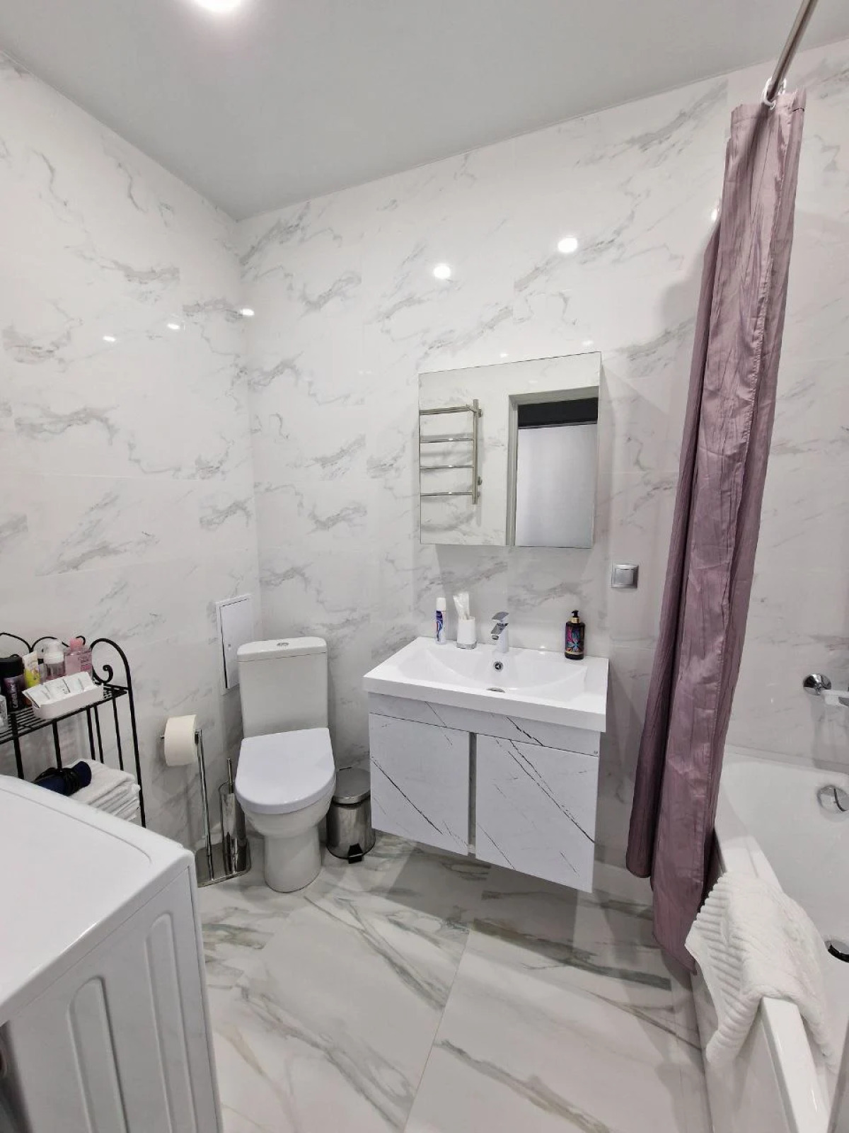 Квартира Flatirini в Новом ЖК с Панорамными Окнами