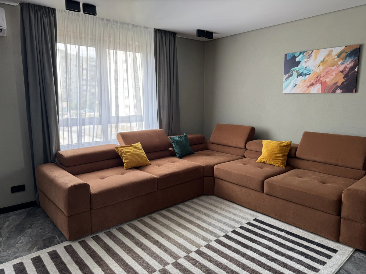 Квартира уютная 2х-к с дизайнерским ремонтом в ЖК Апарт