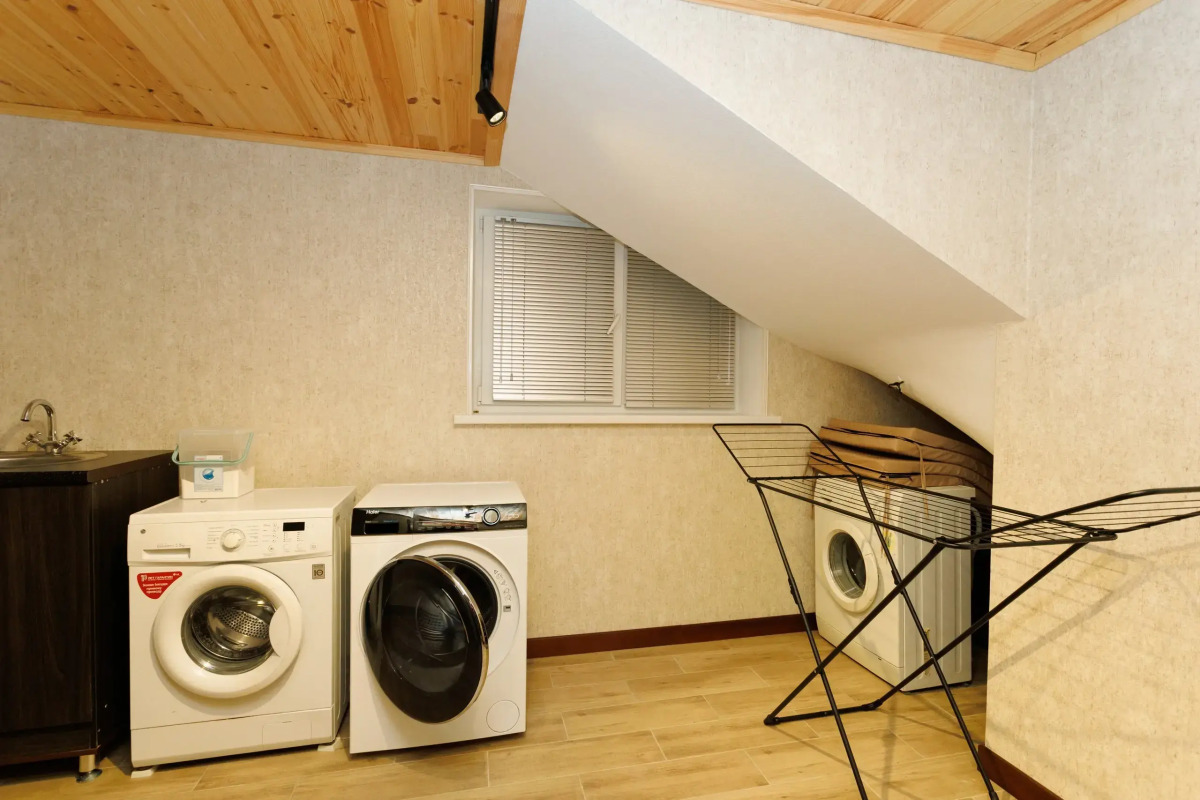 Частный Дом в Горах с Бассейном