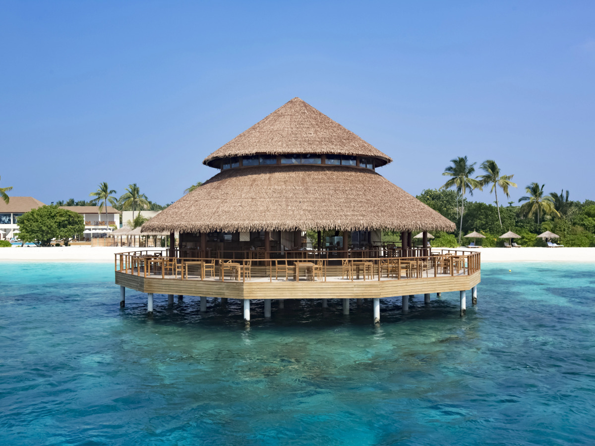 Отель Reethi Faru Resort