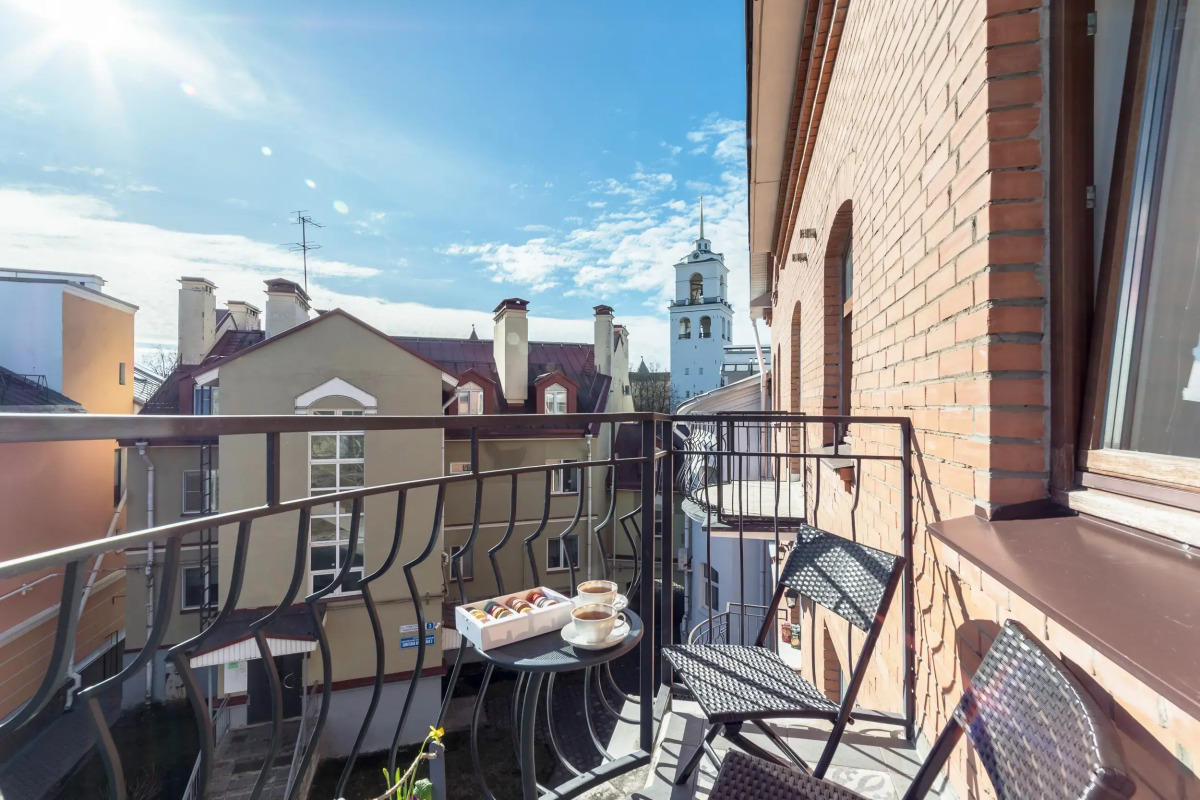 Апартаменты Большие красивые апартаменты напротив Кремля