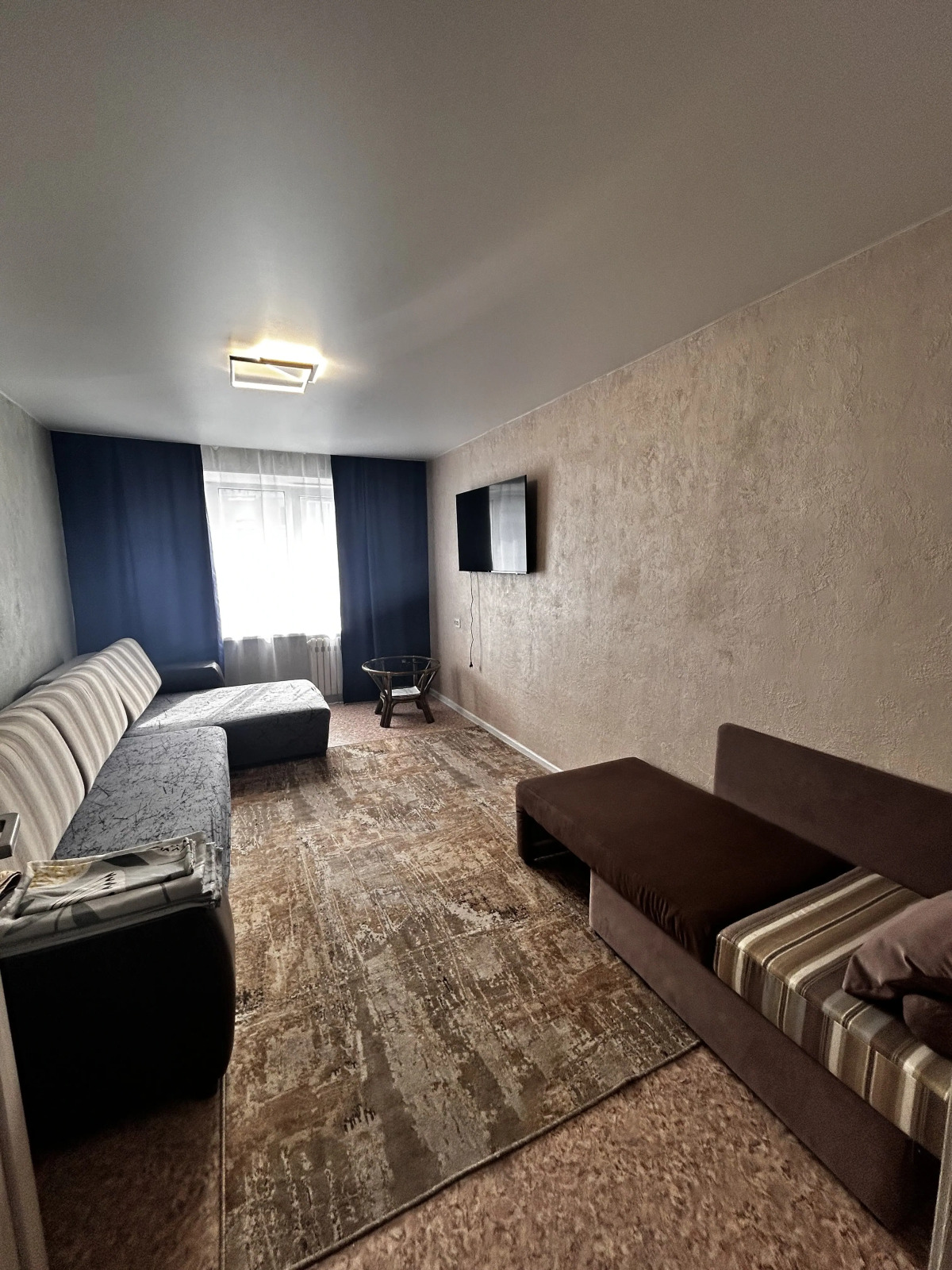 Квартира уютная двухкомнатная в тихом районе