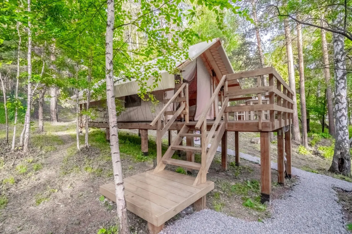 Семейный курорт Утес