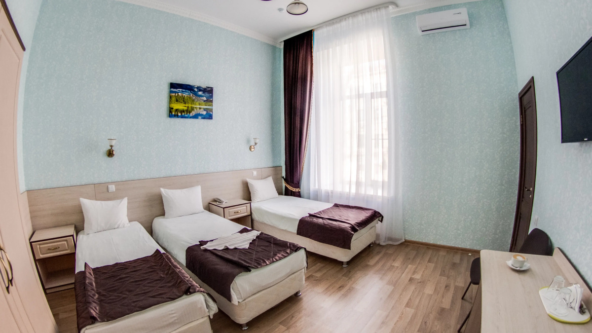 Отель сквер Высоцкого