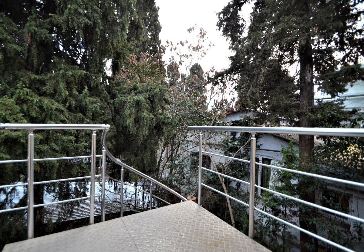 Апартаменты Статус на Кирова 10 в Ялте 2