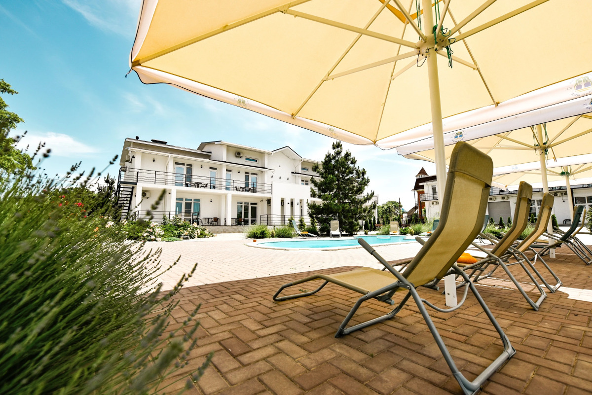 Отель Белая Ива