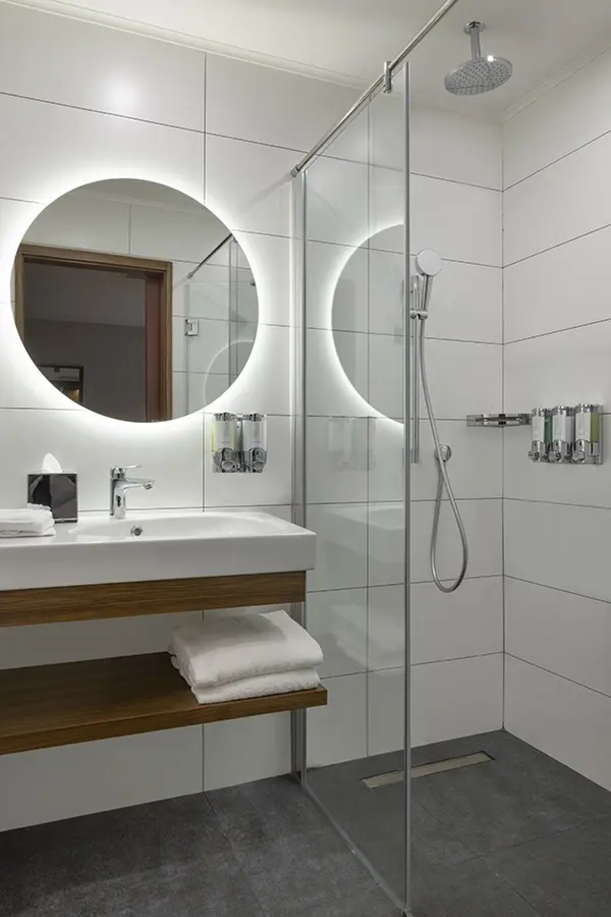 Отель Hampton by Hilton Istanbul Arnavutkoy