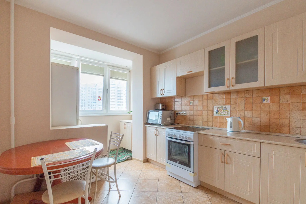 Апартаменты Истоман 2+2 с видом на город