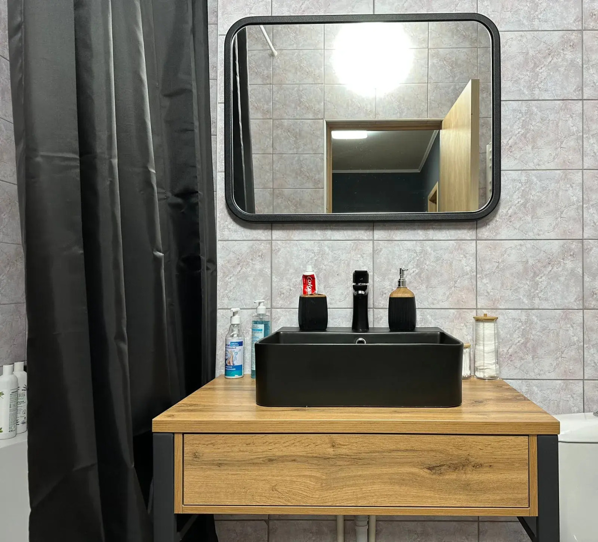 Квартира класса комфорт плюс с видом на реку в центре Рыбной деревни, остров Канта