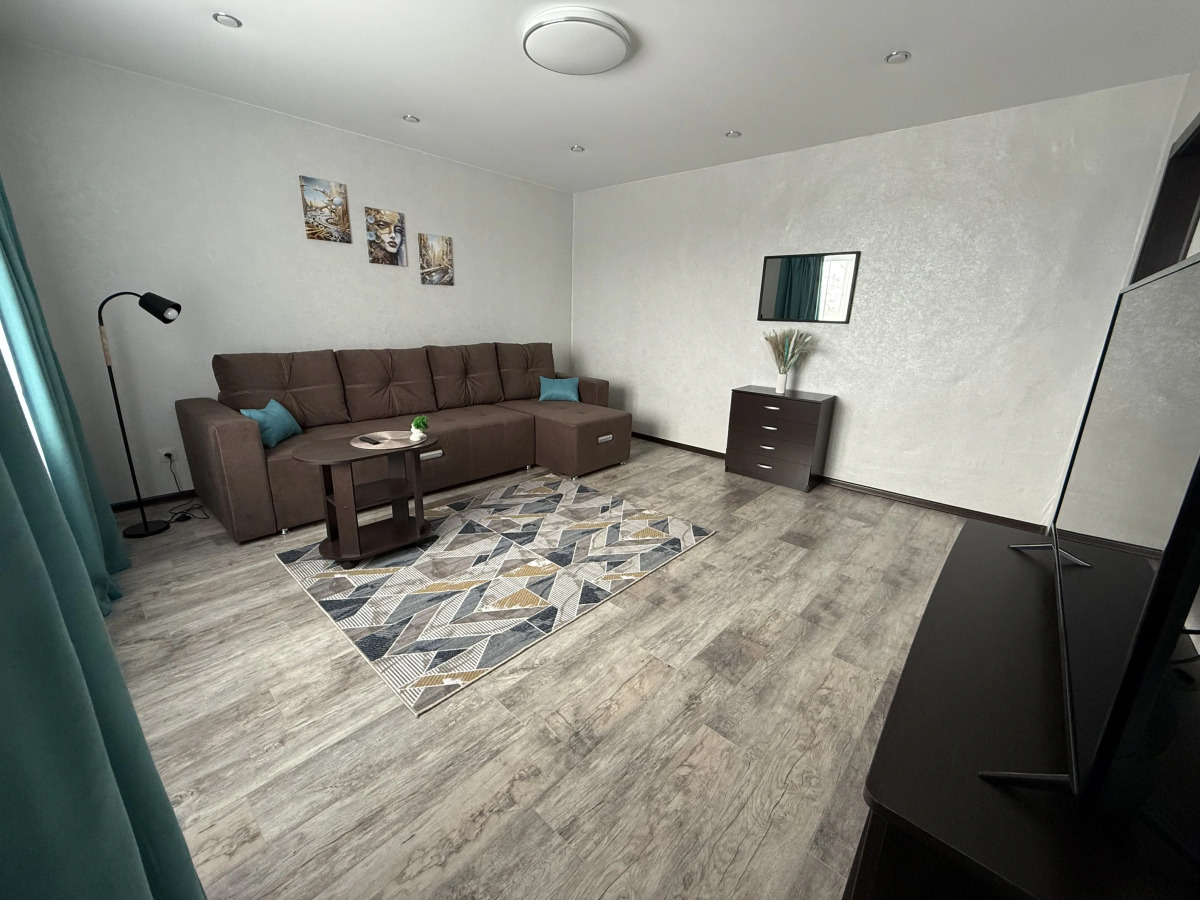 Квартира на Пирогова 11