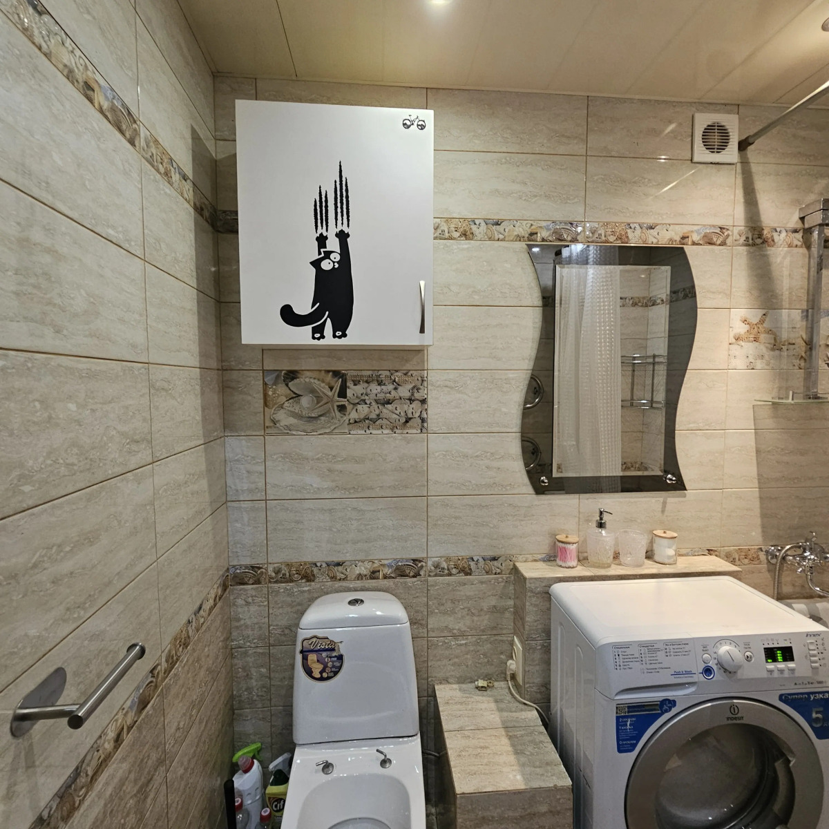 Квартира Теплый Берег Большая двухкомнатная квартира возле пляжа.