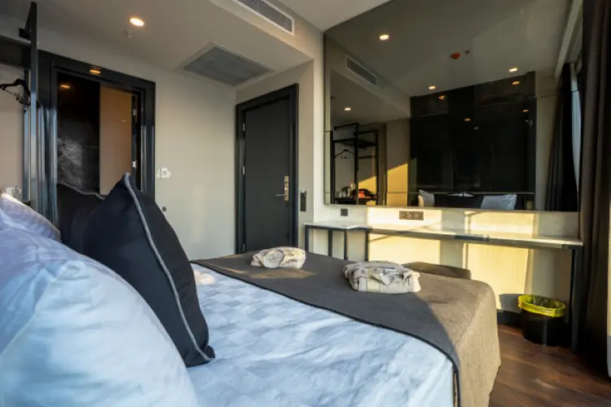 Отель Lucky Monkey