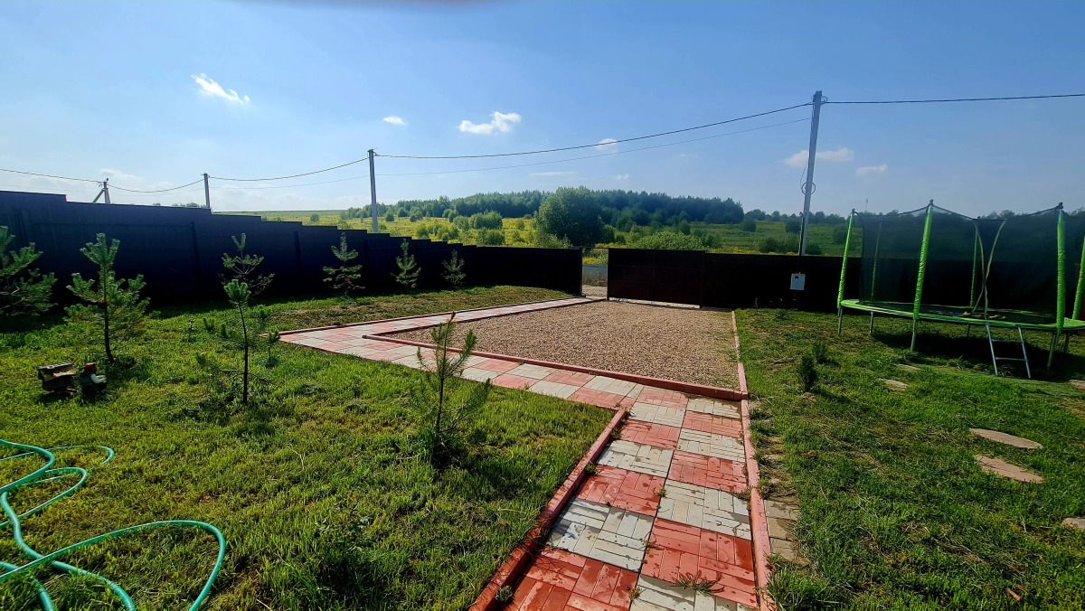 Частный Дом с Красным Залом