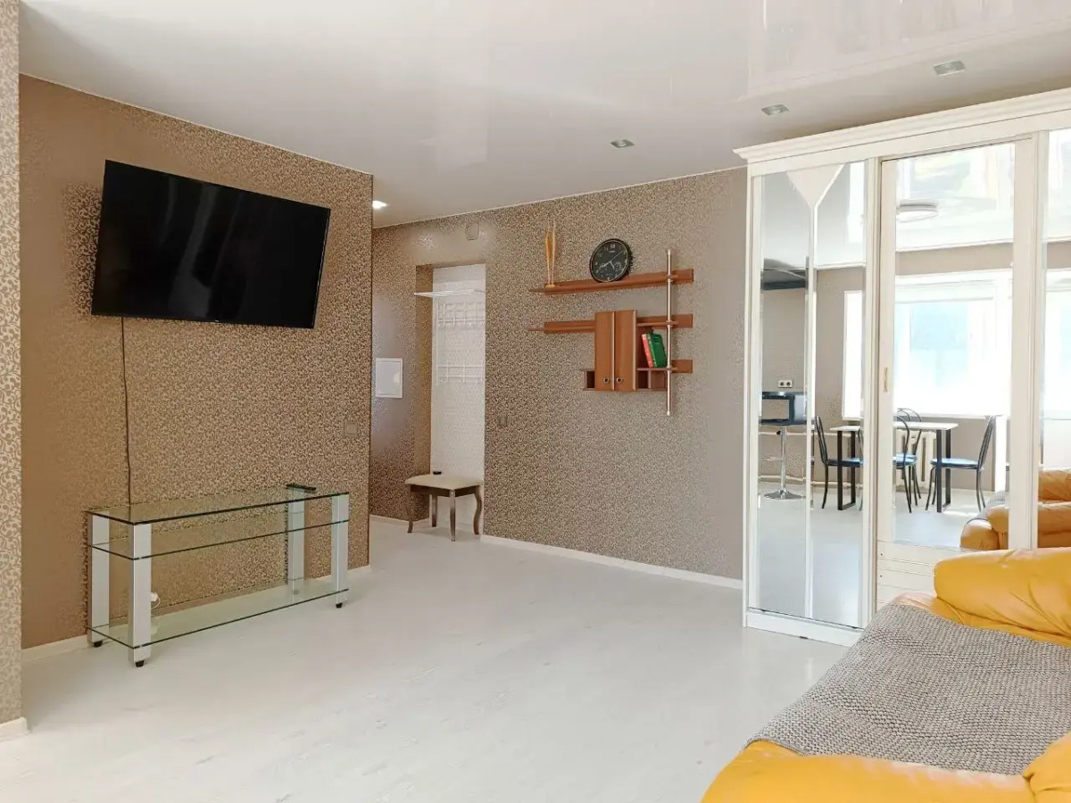 Квартира Апартаменты Чайковский на Ленина 6