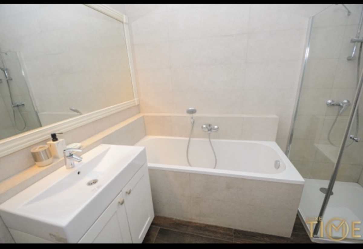 Апартаменты в центре «кинотеатр для двоих»