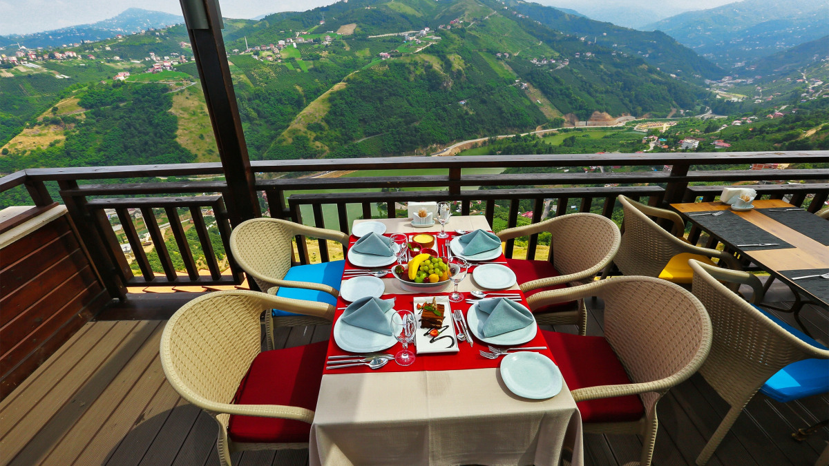 Курортный отель Sera Lake Resort