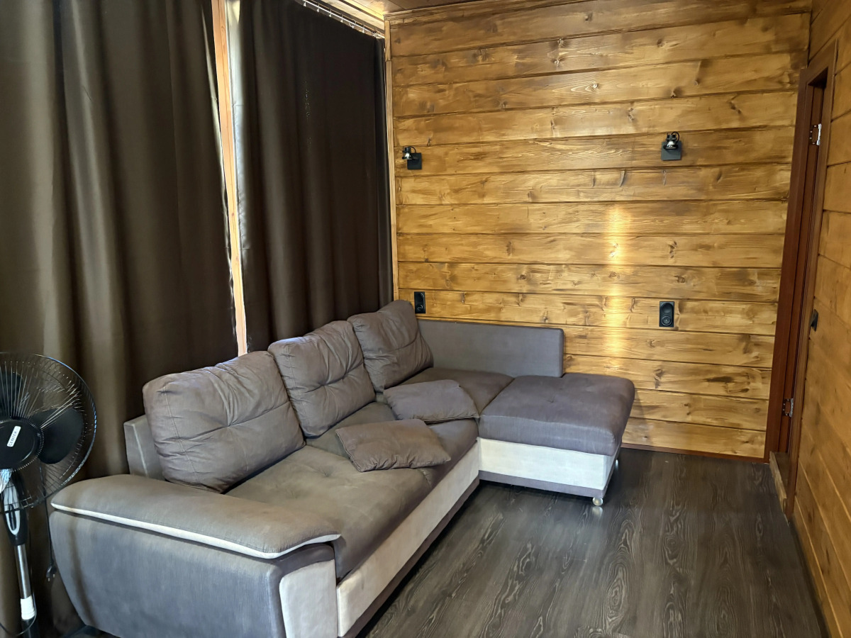 Отель Лукино